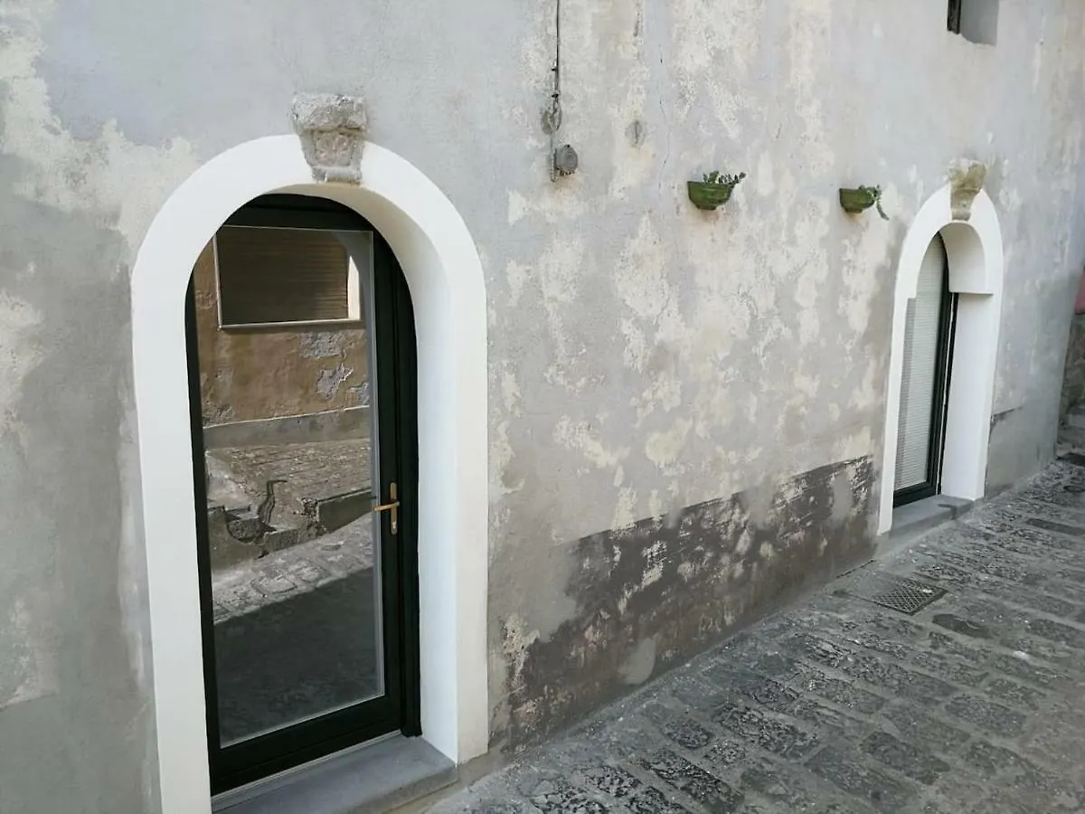 Casa Tuccari Castiglione Di Sicilia Apartman 0*,  Olaszország